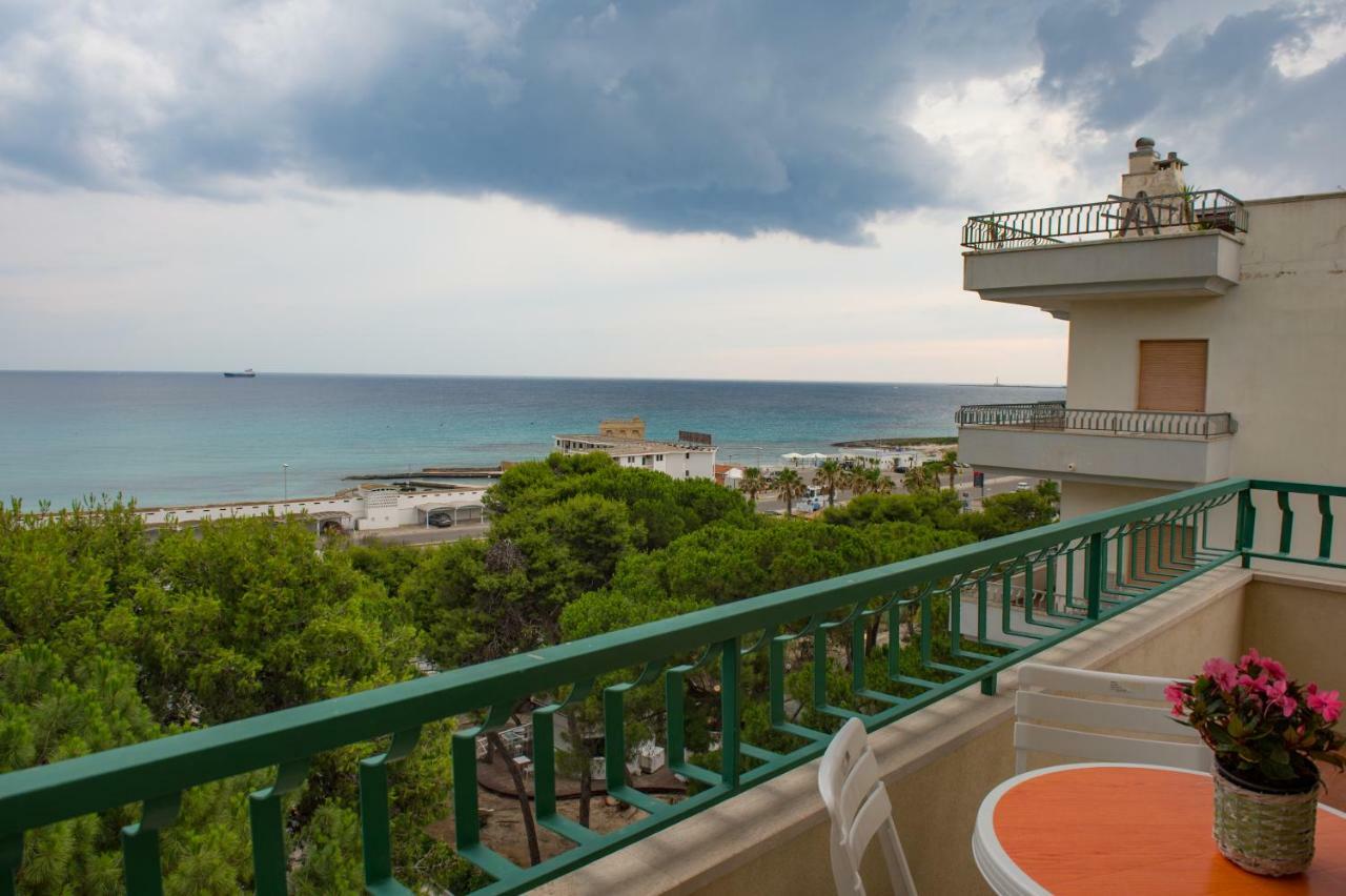 Al Tramonto Apartment Gallipoli Bagian luar foto